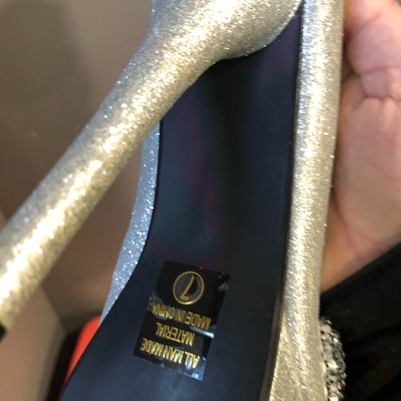 High heels - Picture 3 of 3